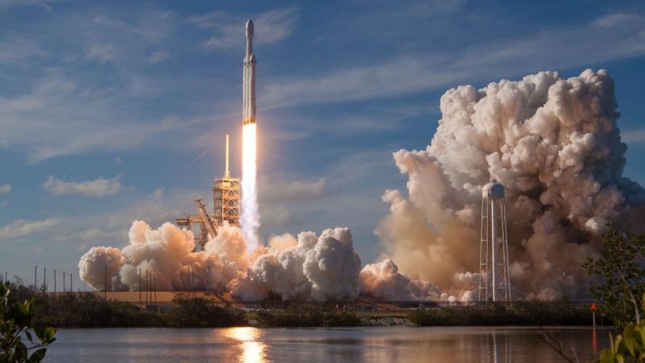 Spacex rocket launch