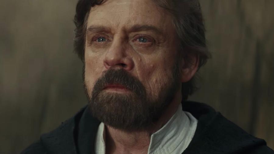 luke skywalker facing kylo ren