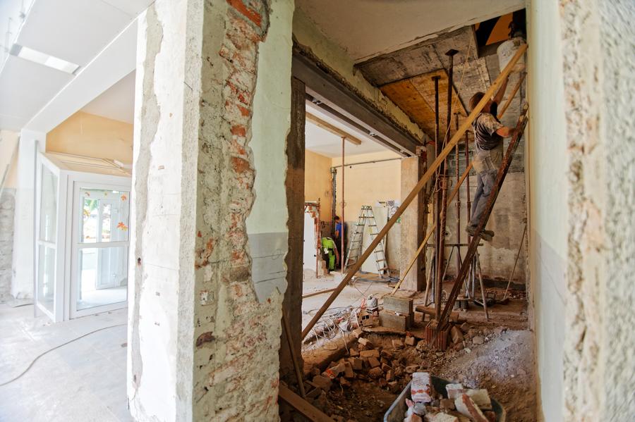 house construction project, transforming