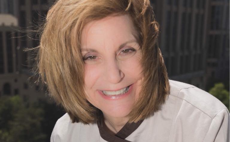 Toby Bloomberg — Pause Your Way Towards Personal Reflection And Business Transformation