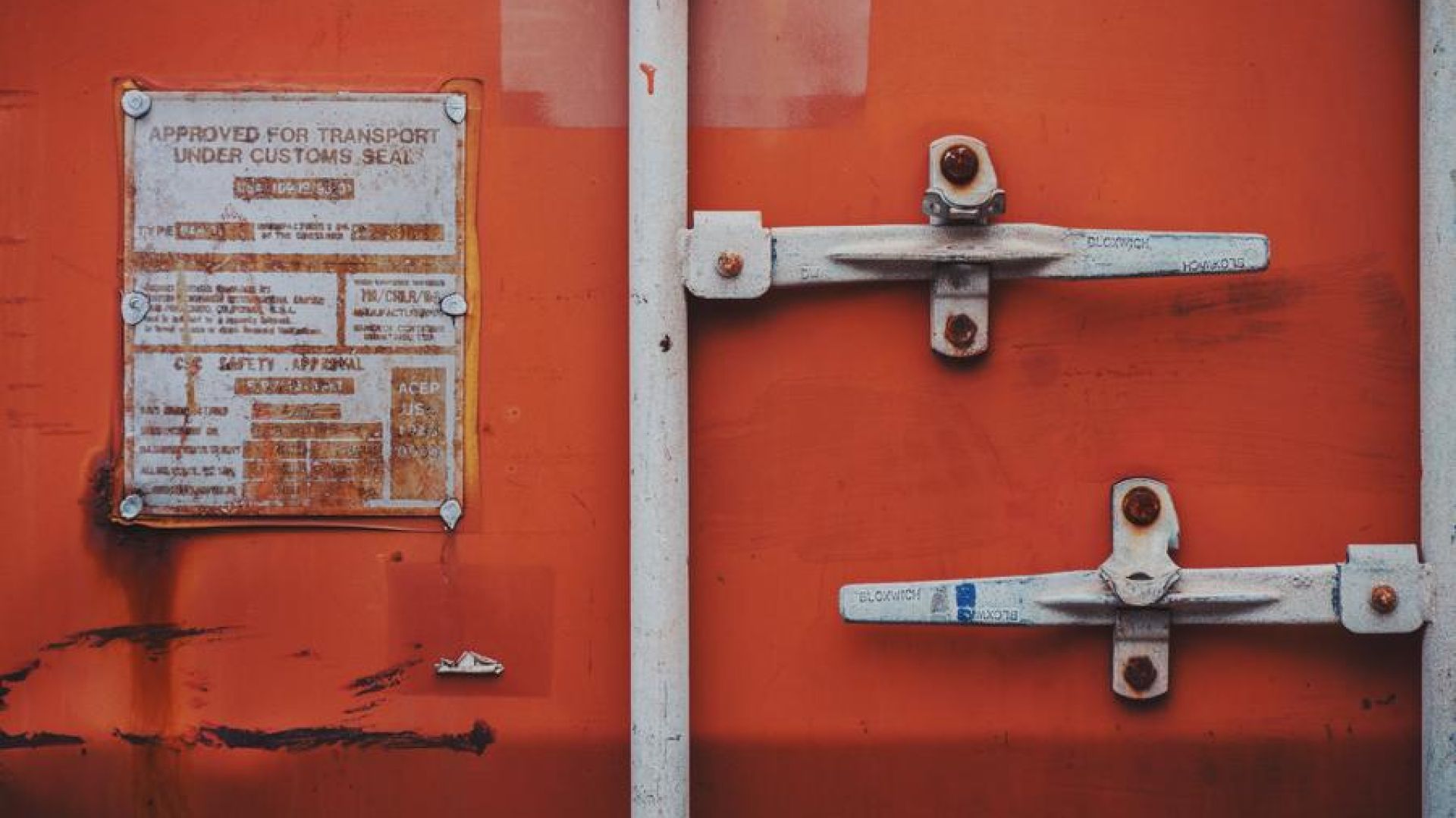 Closed Shipping Contained Door