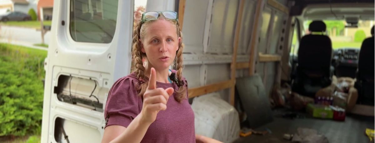 caitlyn montoya, bus builder