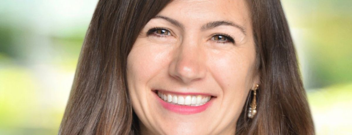 abbie shepherd portrait photo, outdoors