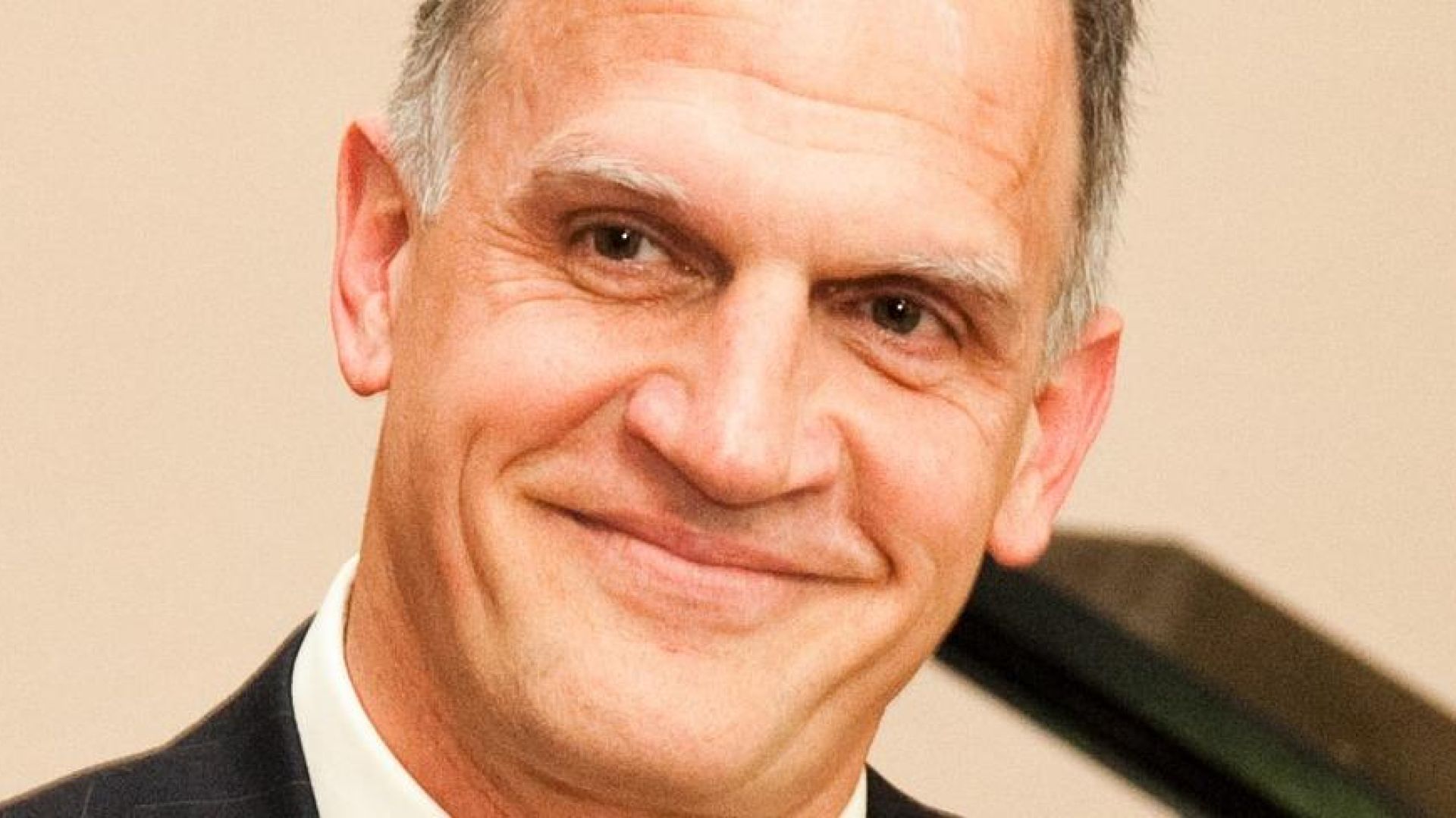 scott siegel portrait photo cropped