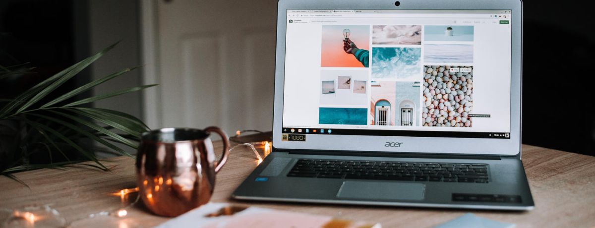 blogger, laptop, desk, indoors