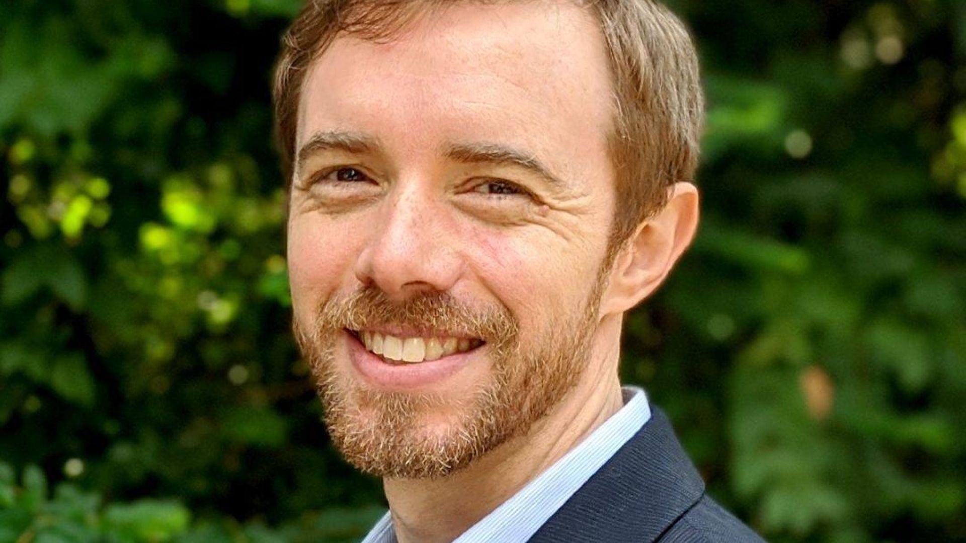 Jason Long portrait outside