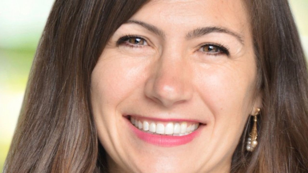 abbie shepherd portrait photo, outdoors