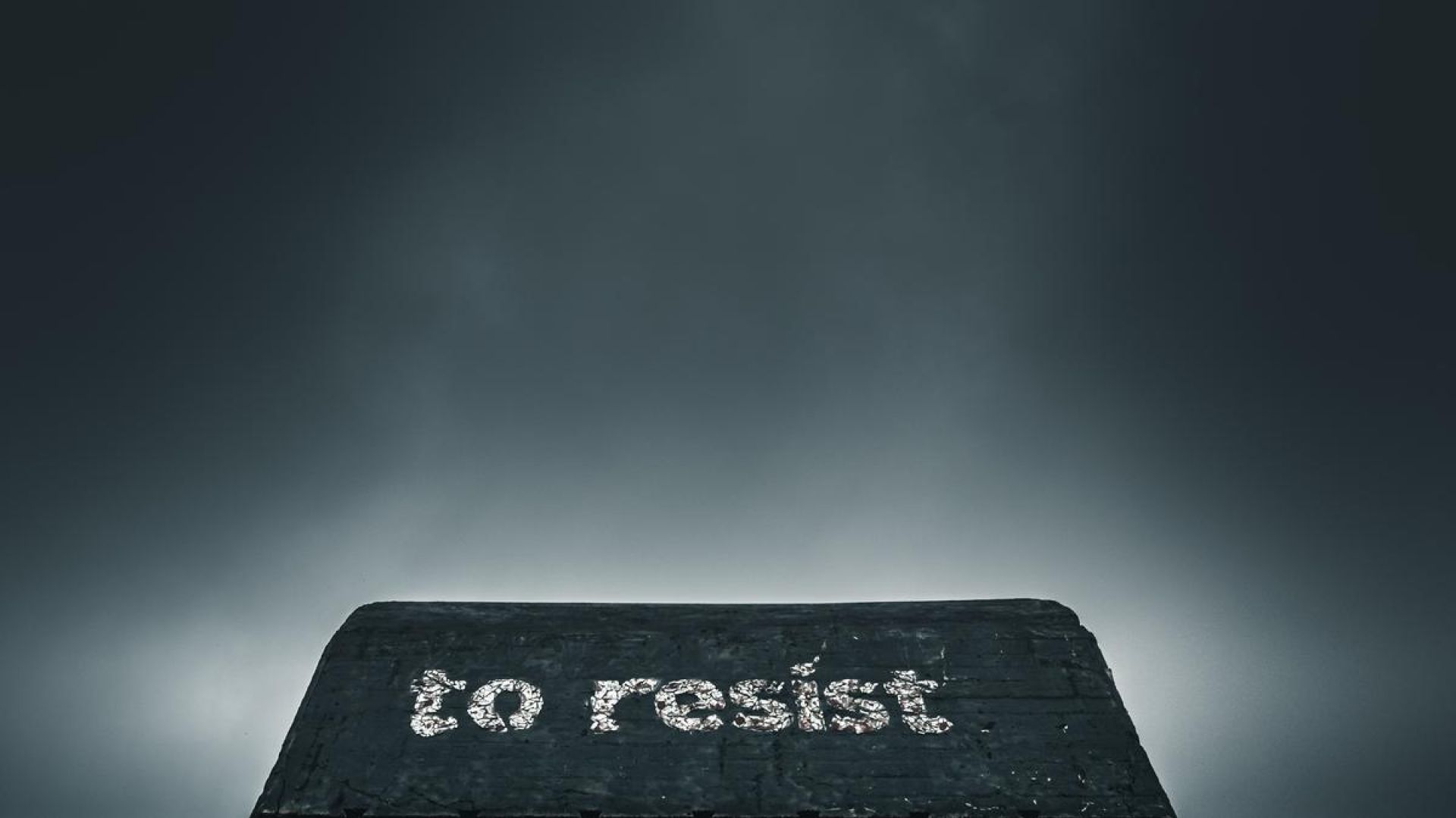 resist sign