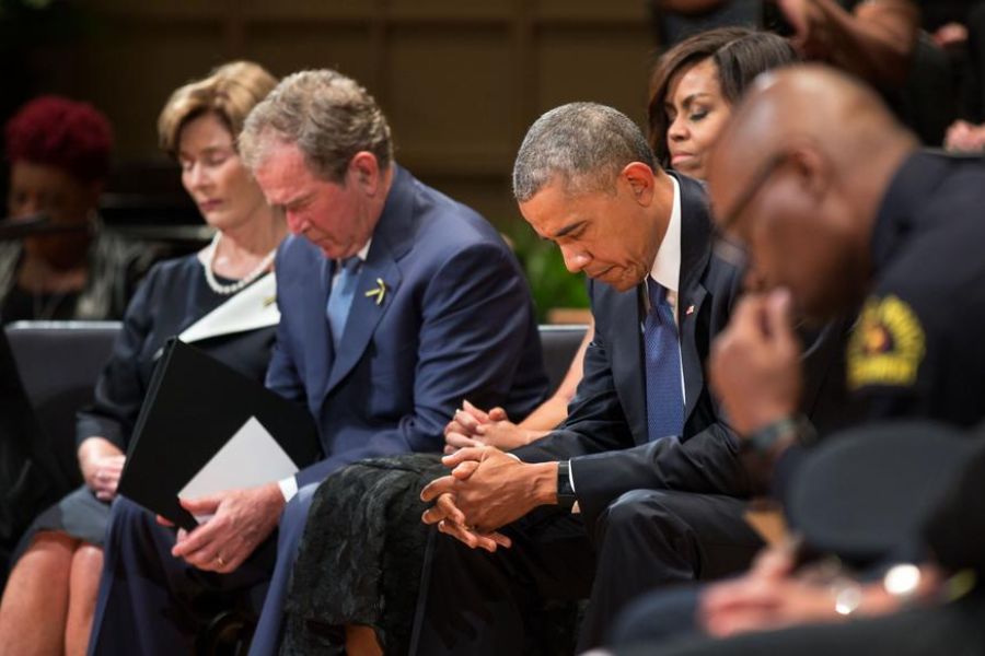 George & Laura Bush | Barrack & Michelle Obama